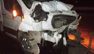 Bitlis'te iki otomobil çarpıştı : Kazada 3 kişi yaralandı