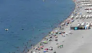 Antalya'da sıcak hava dalgası : Vatandaşlar sahile koştu