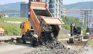 Samsun’da ulaşım hamlesi : 17 ilçede yol ve asfalt çalışmaları sürüyor