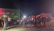 Adıyaman'da otomobil ile traktör çarpıştı : 1 ölü, 1 yaralı