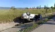 Afyonkarahisar'da otomobil takla atarak refüje devrildi : 1 ölü, 3 yaralı