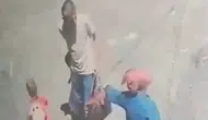 Van'da bir kadın sokakta oynayan çocuğa saldırdı