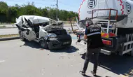 Malatya'da araç su tankerine çarptı, sürücü ağır yaralandı