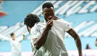 Cyle Larin kimdir, kaç yaşında ve nereli? Beşiktaş'ta oynadı mı, ne zaman oynadı?