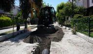 Kuşadası Belediyesi'nden yağmur suyu hattı çalışması