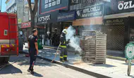 Antalya'da cadde üzerindeki elektrik trafosunda çıkan yangın söndürüldü