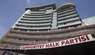 CHP’de 2 il başkanı daha görevden alındı