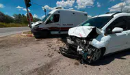 Kütahya'da feci kaza : Ambulans ve araç çarpıştı, 7 kişi yaralandı