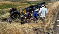 Diyarbakır'da traktör takla attı: Sürücü altında kalarak yaralandı