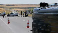 Diyarbakır'da otomobil ile hafif ticari araç çarpıştı : 2'si çocuk 7 yaralı