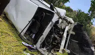 Yozgat'ta Tofaş marka otomobil takla attı : Sıkışan 2 yaralıyı itfaiye kurtardı