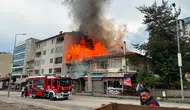 Kızılcahamam'da iki katlı binanın çatısında yangın çıktı