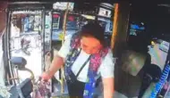 Adana'da bir kadın şoförünün parasını çaldı