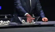 UEFA Şampiyonlar Ligi kurası çekildi : Fenerbahçe ve Beşiktaş'ın rakibi belli oldu