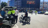 Edirne'de 2 gün üst üste kasksız yakalanan motosiklet sürücüsüne ceza