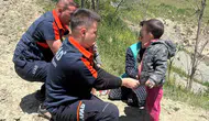 Çorum'da kayıp : 2 yaşındaki çocuk çamura saplandı