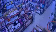 Bursa'da zincir marketten televizyon çalan şüpheli terminalde yakalanıp tutuklandı