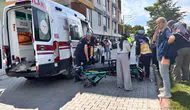 Kütahya'da motosiklet devrildi, 2 kişi yaralandı
