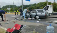 Bolu'da ticari araçla çarpışan otomobil ters döndü : 4 yaralı
