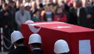 Van'da trafik kazası : 1 jandarma personeli şehit oldu, 5 kişi yaralandı