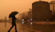 Meteoroloji uyardı : Sağanak, fırtına ve toz taşınımı bir arada geliyor