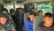 Hatay'da durdurulan araçlarda 24 kaçak göçmen yakalandı : 2 organizatör tutuklandı