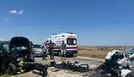 Tekirdağ Çorlu'da iki araç kafa kafaya çarpıştı : 1'i ağır, 2 yaralı