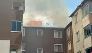 Zonguldak'ta 7 katlı apartmanın çatısı alev alev yandı