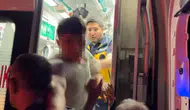 Aksaray'da intihar girişiminde bulunan genç, ambulanstan fırlayıp gazeteciye saldırdı