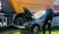 Muş'ta kamyon ile otomobilin çarpıştığı kazada 1 kişi yaralandı