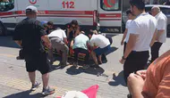 Bartın'da motosiklet, otomobile çarptı : 1 yaralı