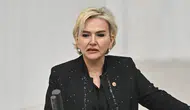 CHP’den istifa eden Nimet Özdemir AK Parti’ye katıldı