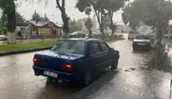 Samsun Kavak'ta sağanak : Cadde ve sokaklar göle döndü