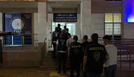 Kocaeli'de market ve kuyumcuyu yağmalayan 3'ü çocuk 5 şüpheli tutuklandı