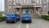 Alaplı'da uyuşturucu operasyonu : 7 kök kenevir ve esrar ele geçirildi