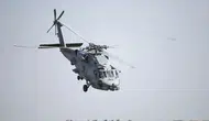 ABD'ye ait askeri helikopter Umman Denizi'nde acil iniş yaptı