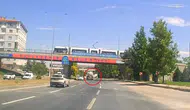 Eskişehir'de tehlikeli madde taşıyan tankerin lastiği bomba gibi patladı