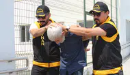 Adana'da 24 yıl hapis cezası bulunan firari çorbasını bırakıp kaçtı