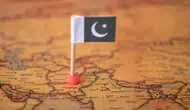 Pakistan'da yağış faciası : Kerpiç evin çatısı çöktü, çok sayıda kişi öldü