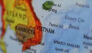 Vietnam'da turist teknesi alabora oldu : 15 kişi yaşamını yitirdi