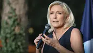 Marine Le Pen cumhurbaşkanlığı adaylığını resmen açıkladı