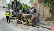 Samsun'da rampa aşağı inen forklift devrildi : 1'i ağır 2 kişi yaralandı