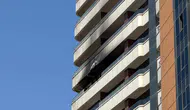 Esenyurt'ta 18 katlı binada yangın
