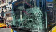 Fatih'te kaza : İETT otobüsü ile ambulans çarpıştı