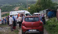 Kastamonu'da freni tutmayan hafif ticari araç anne ve iki çocuğa çarptı