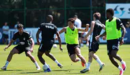 Beşiktaş'ın Midtjylland maçı kamp kadrosu açıklandı