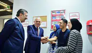 Cumhurbaşkanı Yardımcısı Cevdet Yılmaz'dan Fatih Merkez Kütüphanesi'ne ziyaret