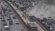 Avcılar'da metrobüs yangını : Yolcular tahliye edildi