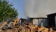 Hatay Dörtyol'da hızar atölyesinde yangın
