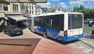 Ankara'da belediye otobüsü iş yerine girdi : 7 kişi yaralandı
